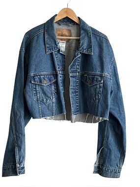 Levi Strauss Denim Jacket Cut Off Cropped Hem 100% Cotton Size XL Unisex